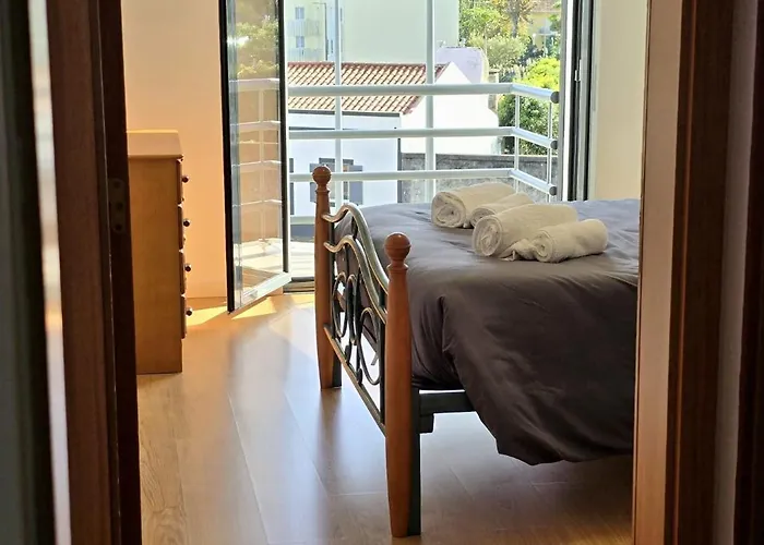 Ramalho - & Airport Πόντα Ντελγκάντα